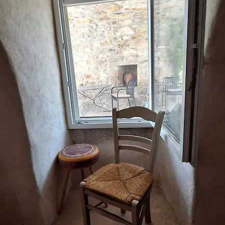 L' Authentique-cave Appartement Les Assions